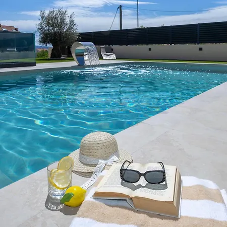 Patron Villa *