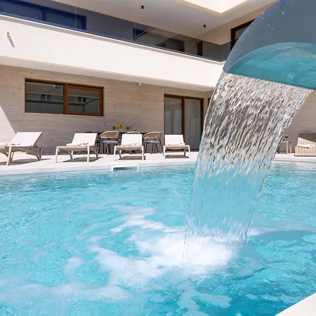 Patron Villa Kastela