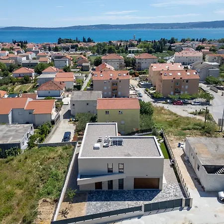 Patron Villa Kaštela