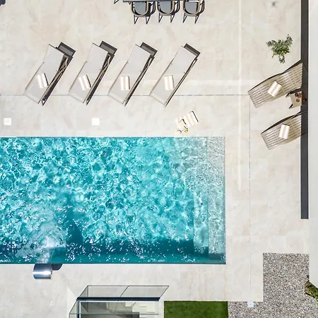 Patron Villa