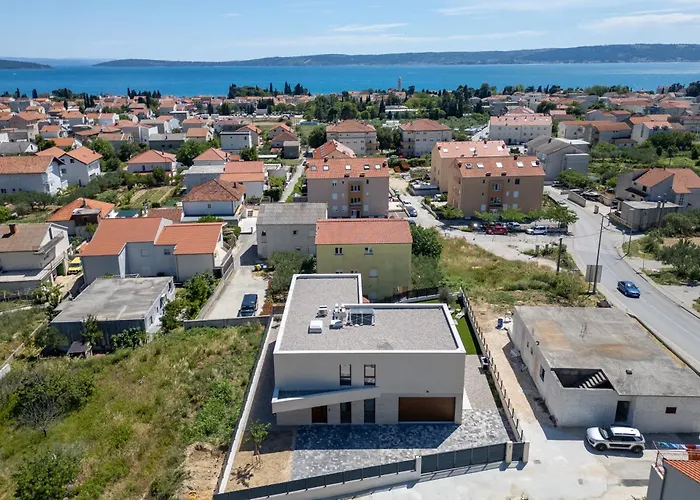 Patron فيلة Kaštela